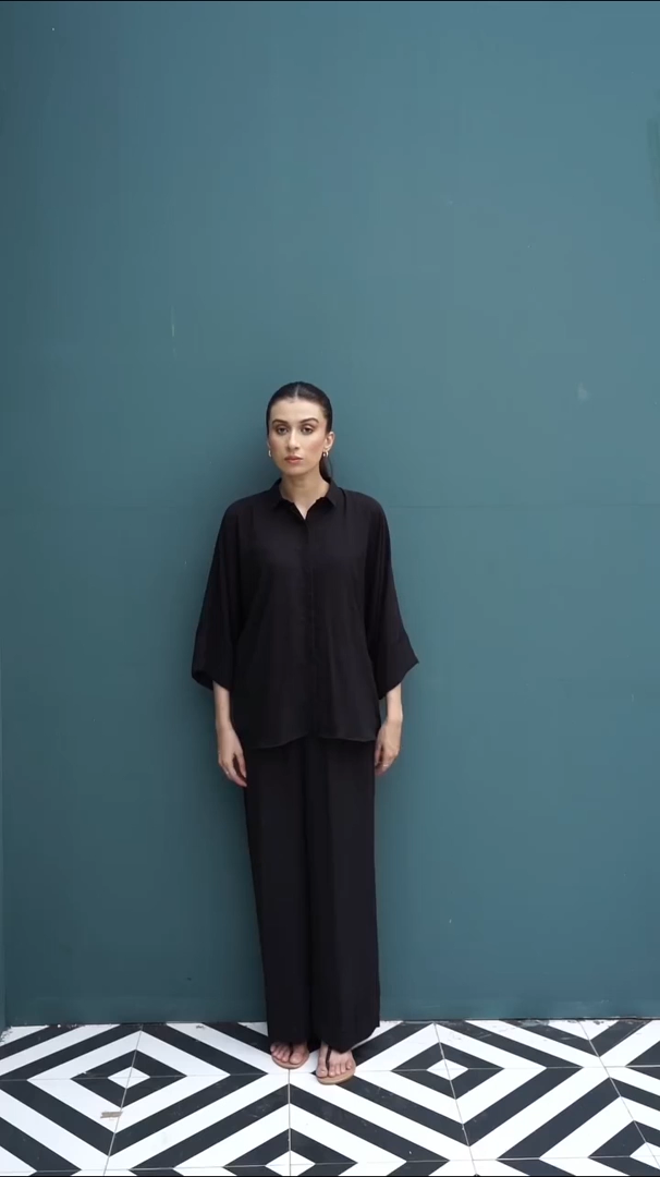 BLACK SHIRT SET