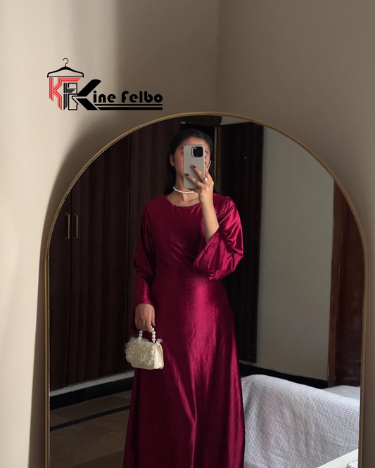 LIRA SILK GOWN