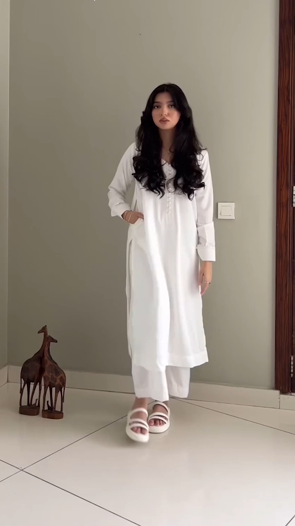 Fabulous White Silk Set