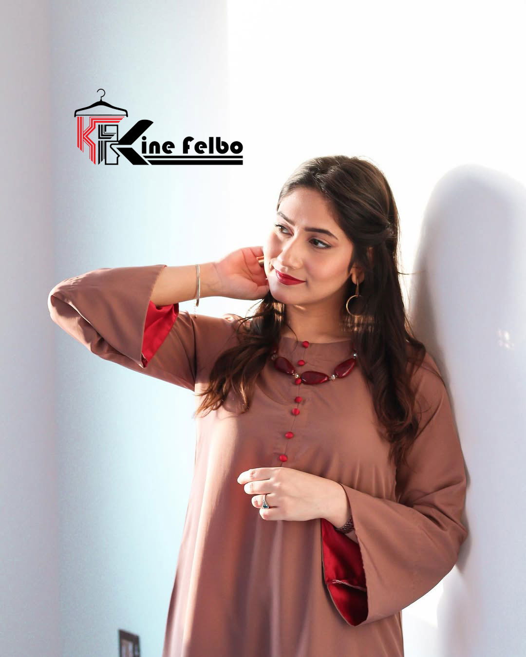 Lux Button Buttoned Set