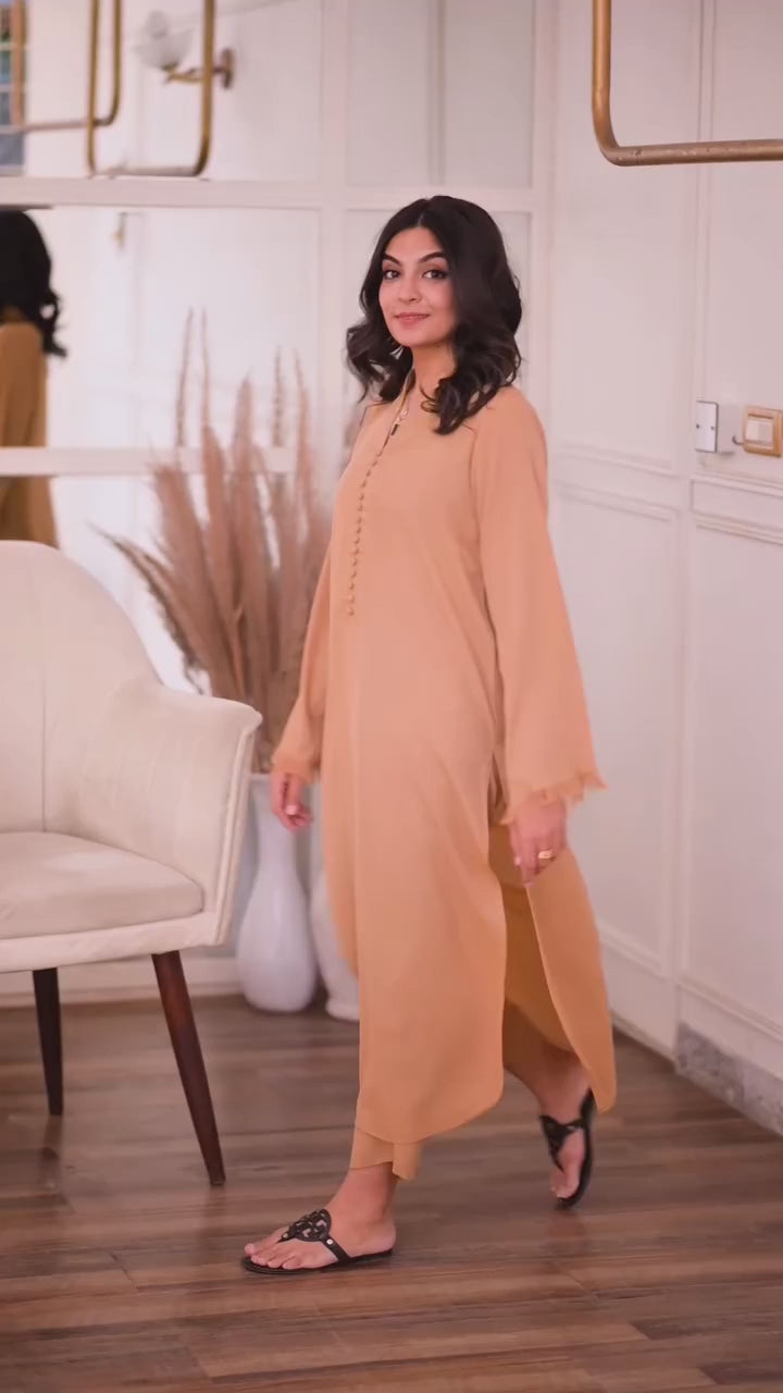 Noora Beige Button Set