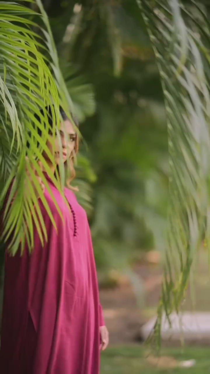 Lira Maroon Long Button Set