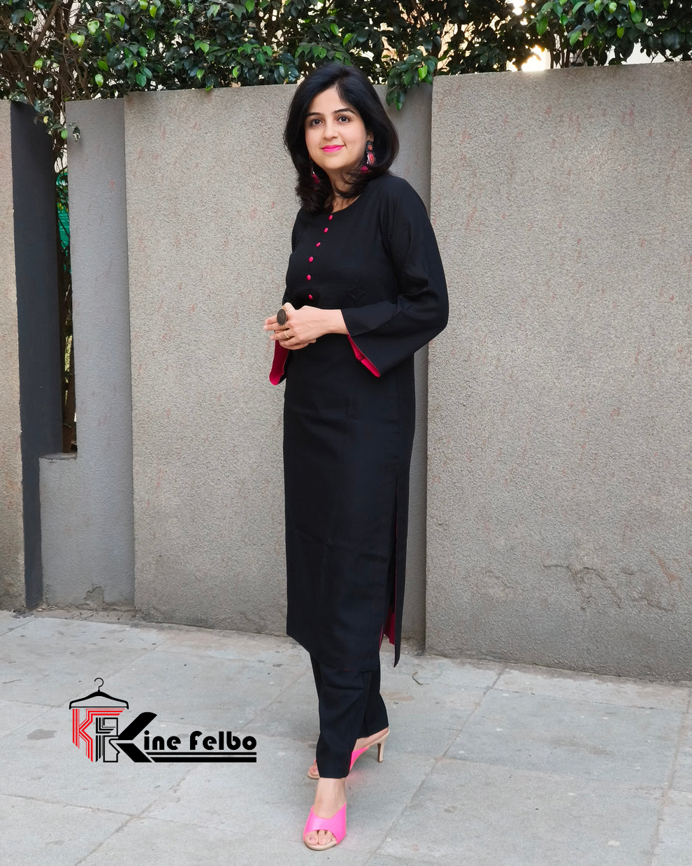 Lira Black Buttoned Set